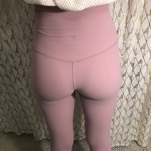 Pink lulu lemon leggings - Picture 3 of 4